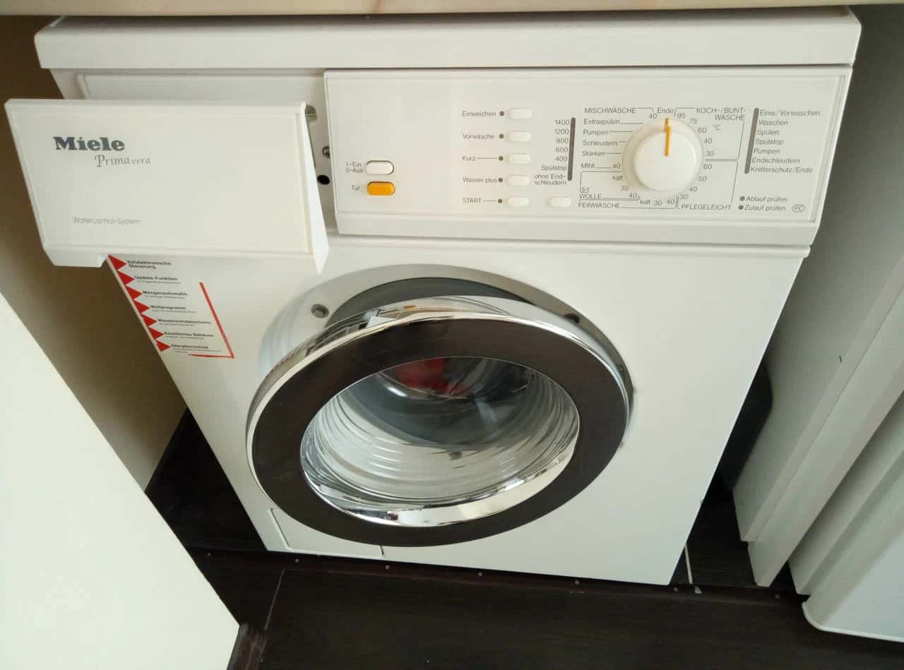 Ремонт стиральных машин Miele (Миле). Стиральная машина Miele (Миле) вибрирует